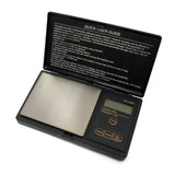 Balance de poche Pure Scale Ali 500 g ouverte, plateau inox et couvercle rabattable
