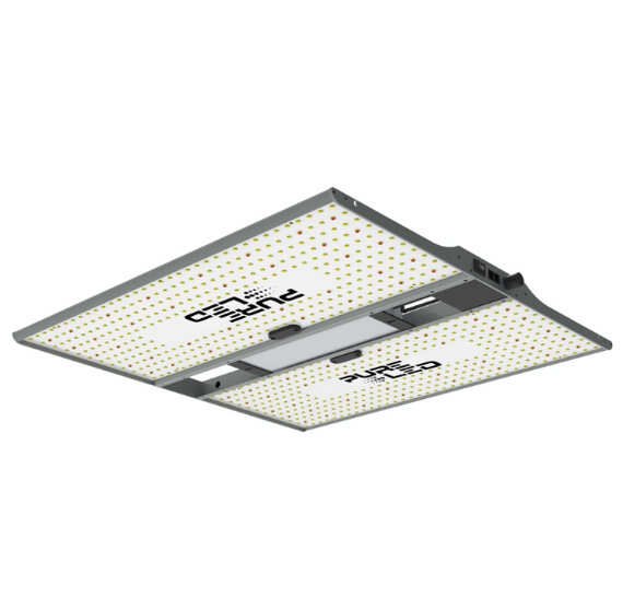 Panneau LED Pure LED Q320 V2.0 de 320 W, grande plaque carrée de 54 cm vue de trois quarts
