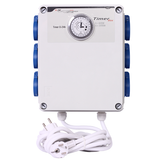 Boîtier GSE Timer Box à six prises latérales, horloge Grässlin en façade et deux cordons d'alimentation