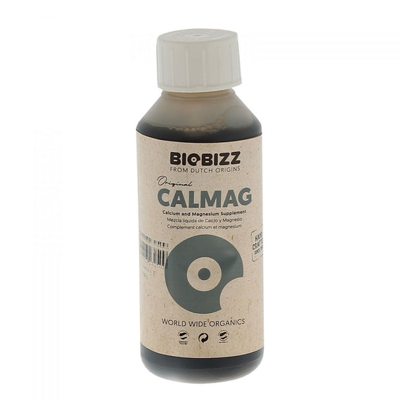 Flacon de CalMag BioBizz 250 ml, calcium et magnésium liquide