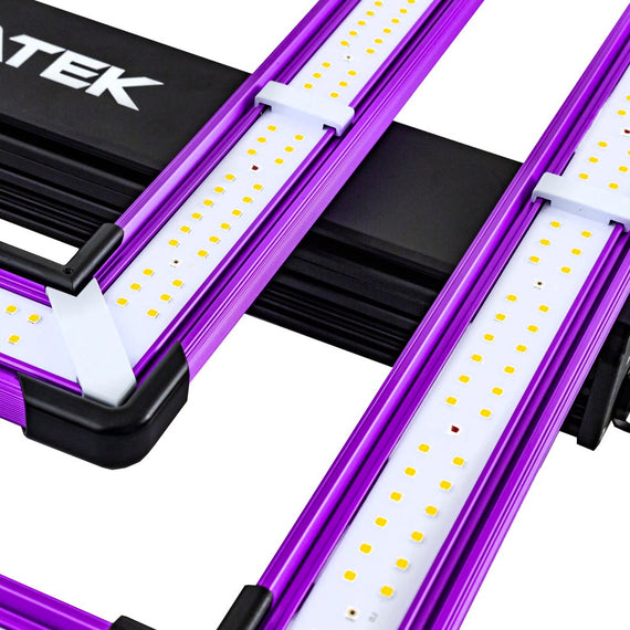 Détail d'un angle du cadre ATS Pro et des diodes sur les barres