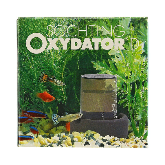 Face avant de la boîte de l'Oxydator D, avec l'appareil posé au fond d'un aquarium