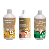 Flacons de 1 L d'acide fulvique, d'acide humique et d'extrait d'algue réunis sur fond blanc