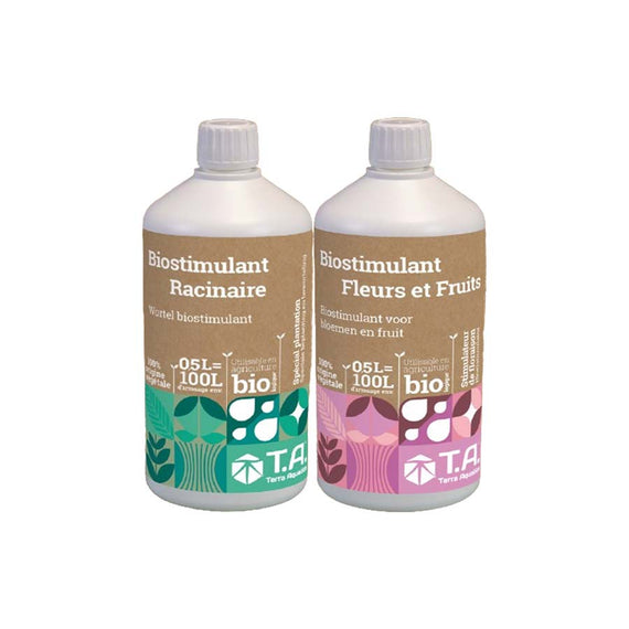 Flacons de 1 L de biostimulant racinaire et de biostimulant fleurs et fruits côte à côte