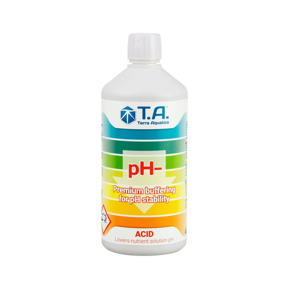 Bidon de correcteur pH- liquide de Terra Aquatica sur fond blanc
